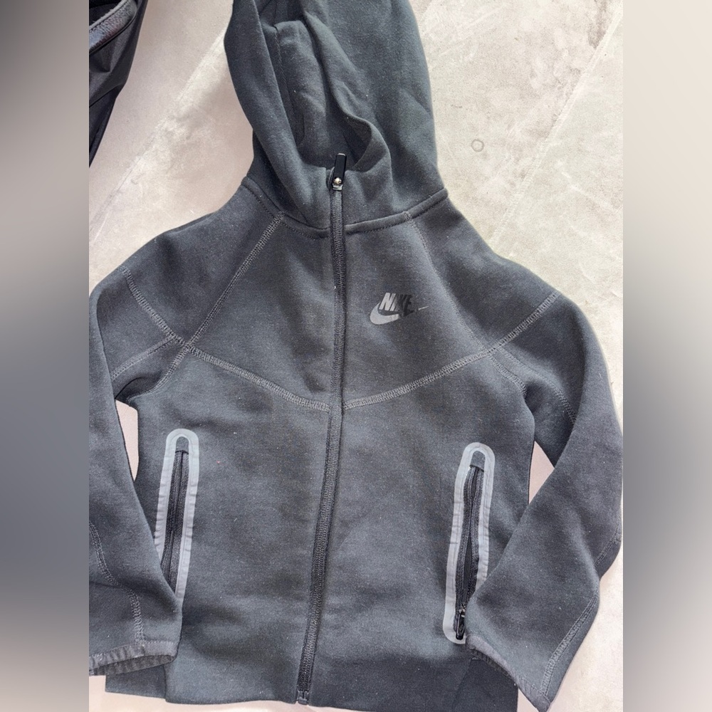 Nike Charcoal Full-Zip Hoodie and Pants